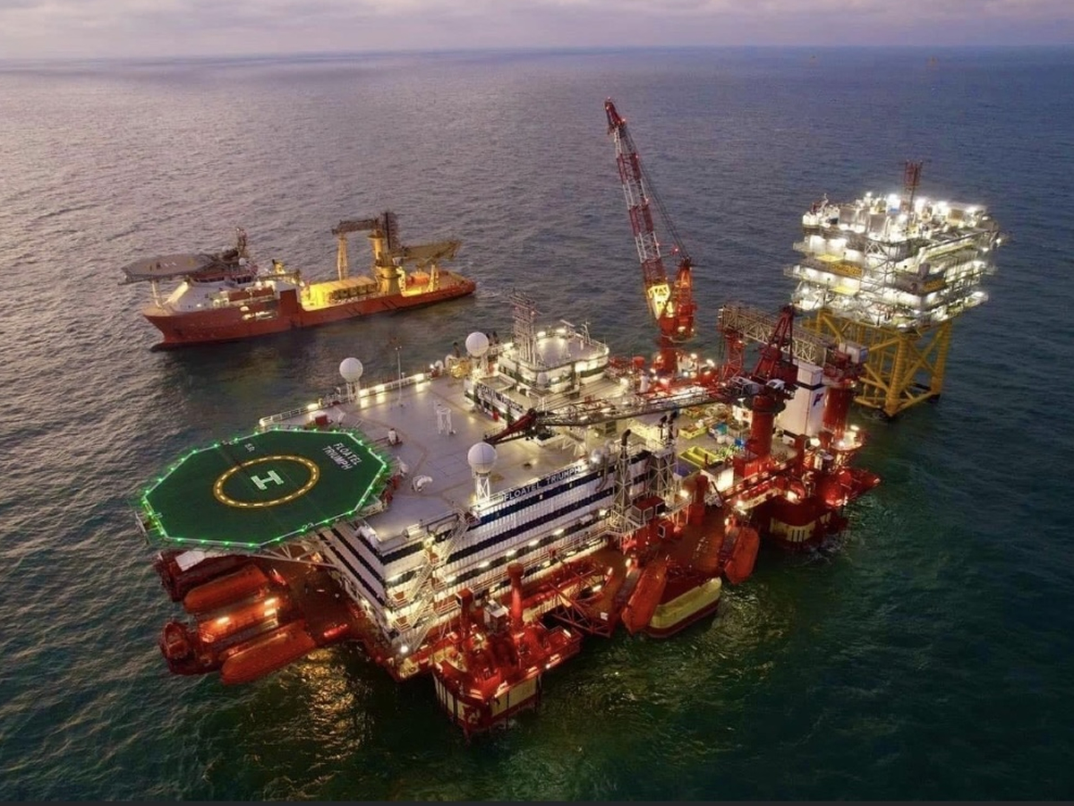 BGB Oil Rig Scaffolding to Help You Drill Baby Drill